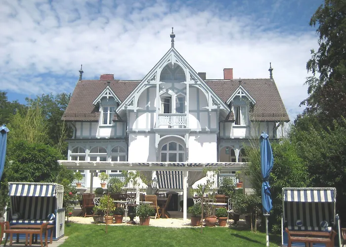 ホテル バーレベン アム ゼー 3*